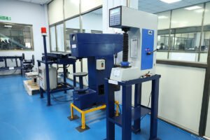 Lab-Testing-HardnessTester-02