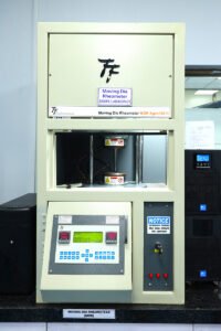 Lab-Testing-MovingDieRheometer-01